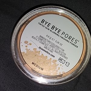 BYE BYE PORES .. ..tinted skin blurring finishing
